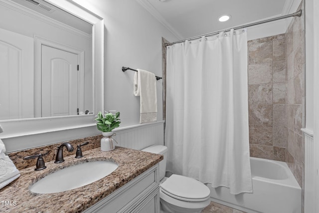 bathroom featuring crown molding, shower / bathtub combination with curtain, vanity, visible vents, and toilet