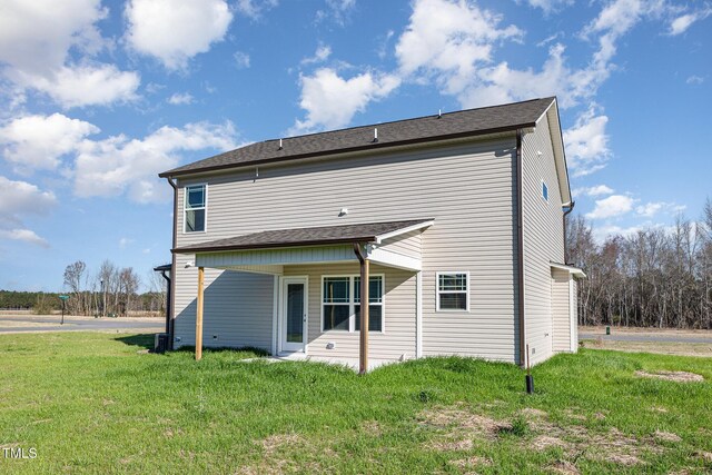 300 Tuscany Cir, Princeton, NC 27569 - rear view of property with a yard