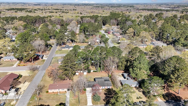 bird's eye view with a view of trees