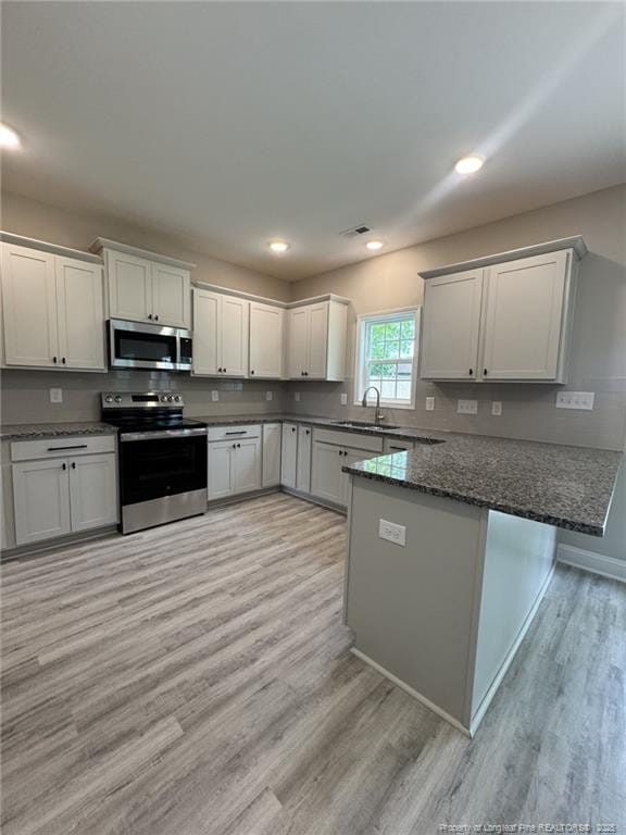 186 Leona Dr, Raeford, NC 28376 - photo 33