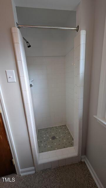 5240 Chesapeake Rd, Fayetteville, NC 28311 - full bath featuring a shower stall