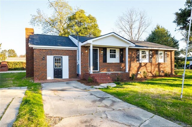 605 Mcinnis St, Pembroke, NC 28372 - photo 2