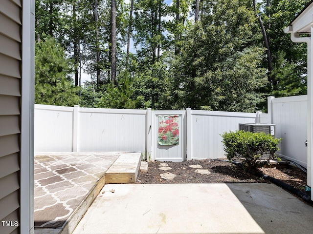 112 Churment Ct, Durham, NC 27703 - view of patio / terrace