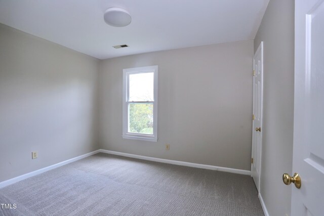 3313 Sparrowhawk Dr, High Point, NC 27265 - carpeted empty room featuring visible vents and baseboards