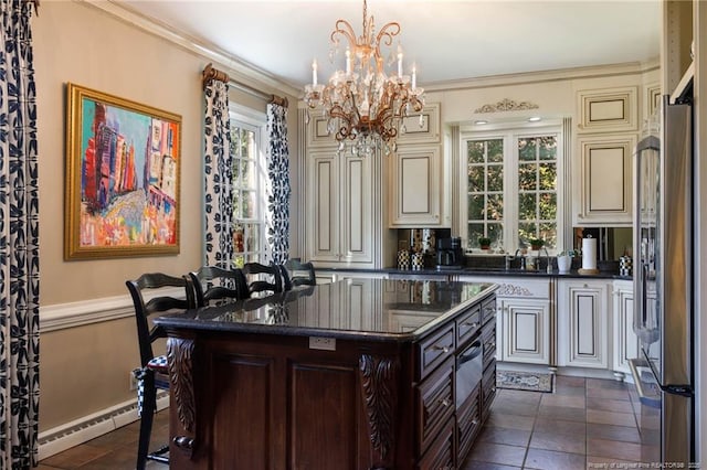 bar featuring crown molding, a baseboard heating unit, stainless steel fridge with ice dispenser, a chandelier, and pendant lighting