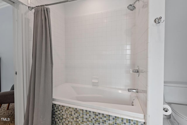 417 Westbury Dr, Chapel Hill, NC 27516 - full bath featuring toilet and shower / bath combination with curtain