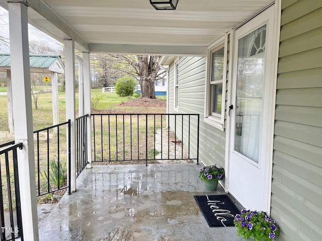 view of patio / terrace featuring covered porch