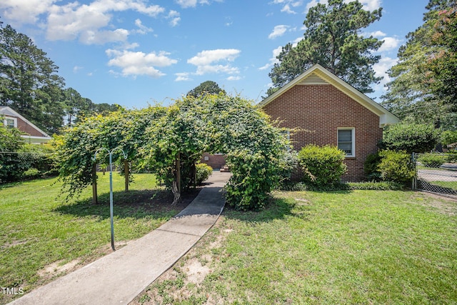 1901 E Mulberry St, Goldsboro, NC 27530 - view of front facade with brick siding