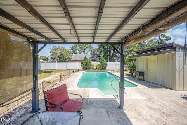 1901 E Mulberry St, Goldsboro, NC 27530 - view of swimming pool featuring a patio and a fenced backyard