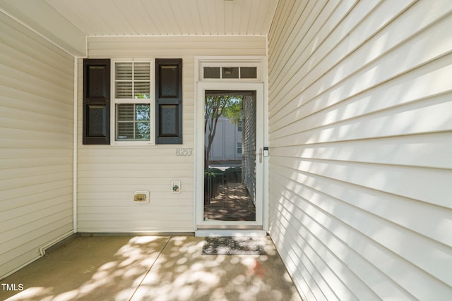 view of exterior entry