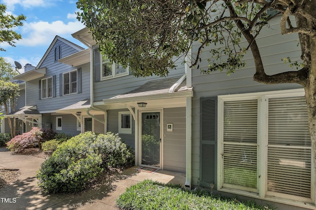 1442 Barton Place Dr, Raleigh, NC 27608 - view of front of home