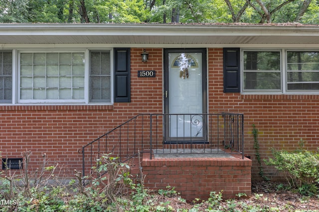 1500 Lakeside Dr, Garner, NC 27529 - entrance to property with brick siding and crawl space