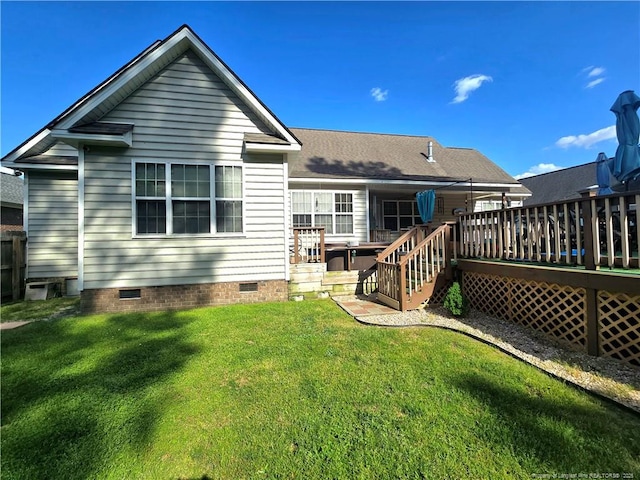 921 Satinwood Ct, Fayetteville, NC 28312 - back of property featuring crawl space, a lawn, and a deck