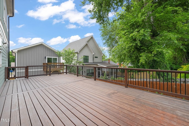 905 E Lenoir St, Raleigh, NC 27610 - view of wooden terrace