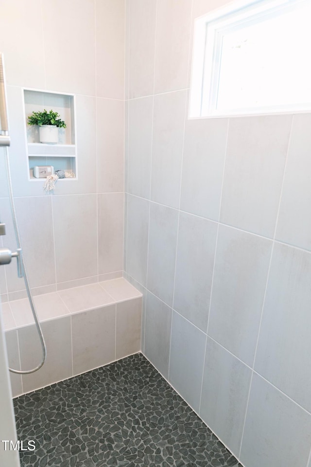 109 S Plum St, Durham, NC 27703 - bathroom featuring a tile shower