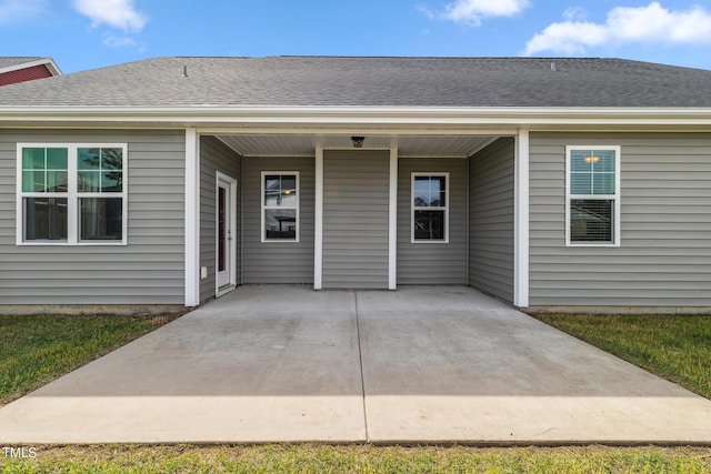 1209 Big Field Dr, Castle Hayne, NC 28429 - rear view of property with a porch and a shingled roof