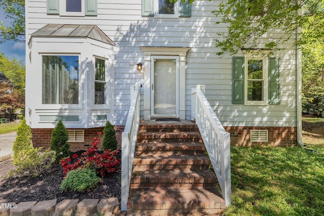 3109 E Folkestone Pl, Raleigh, NC 27604 - entrance to property with crawl space
