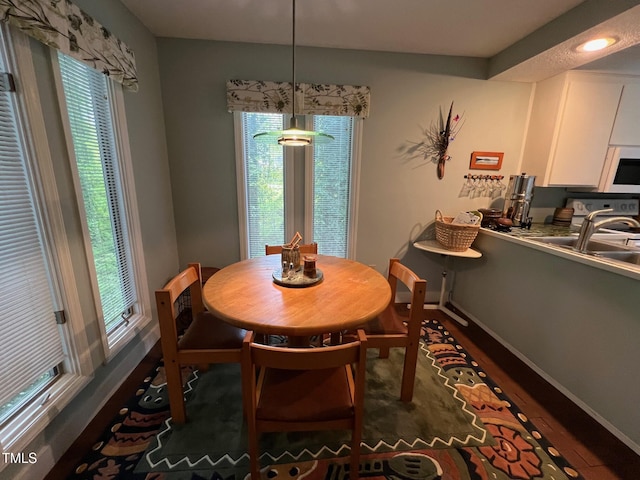 106 Orchard Rd, Henderson, NC 27536 - dining space with baseboards