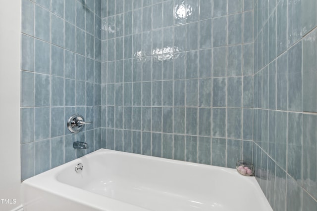 4902 Brookhaven Dr, Raleigh, NC 27612 - view of full bathroom