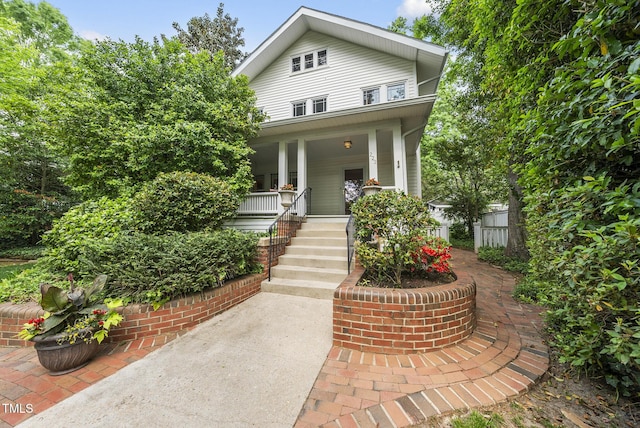 view of front of property featuring a porch