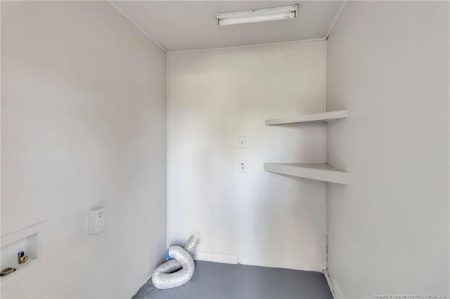 7517 Seaton Pl, Fayetteville, NC 28303 - laundry room with laundry area and washer hookup