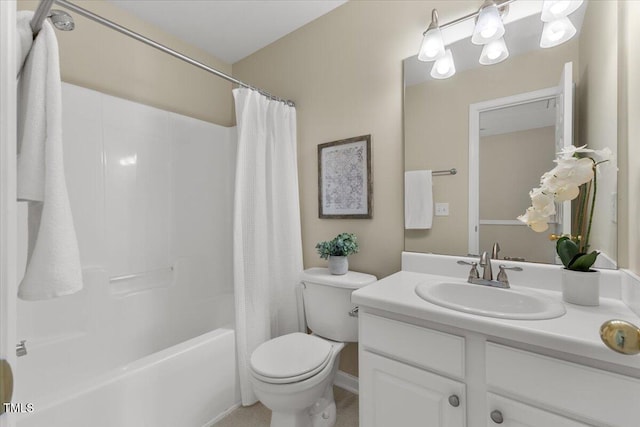 full bath with vanity, shower / bath combo with shower curtain, and toilet