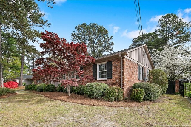 2514 Mirror Lake Dr, Fayetteville, NC 28303 - photo 2