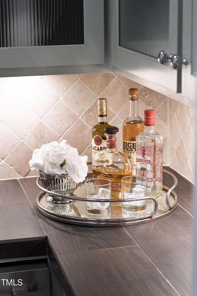 523 Vick Ave, Raleigh, NC 27612 - detailed view of tasteful backsplash