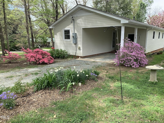 505 E Graham St, Mebane, NC 27302 - view of front of home featuring an attached carport and driveway