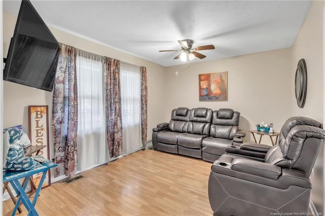 6347 Rockford Dr, Fayetteville, NC 28304 - photo 4