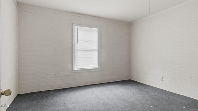 905 David St, Henderson, NC 27536 - unfurnished room featuring a wealth of natural light and carpet