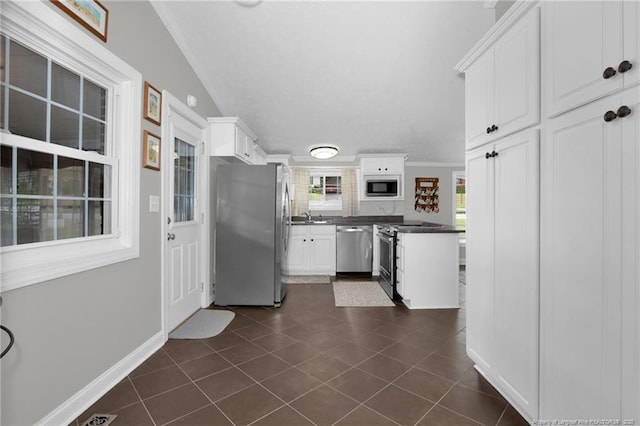 2530 Huntington Rd, Fayetteville, NC 28303 - photo 10