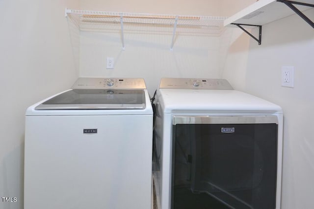 1020 Kentlands Dr, Durham, NC 27713 - washroom featuring laundry area and independent washer and dryer