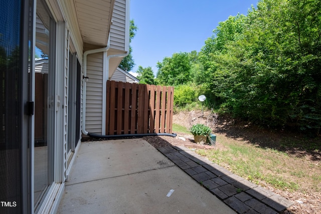 5209 Echo Ridge Rd, Raleigh, NC 27612 - view of patio / terrace