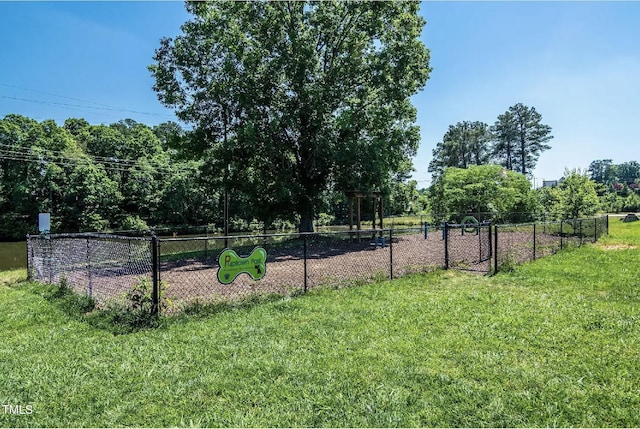 2027 Hayes Ln, Holly Springs, NC 27540 - view of yard with a dog friendly area