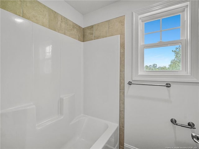 114 Kingwood Dr, Lillington, NC 27546 - view of full bathroom