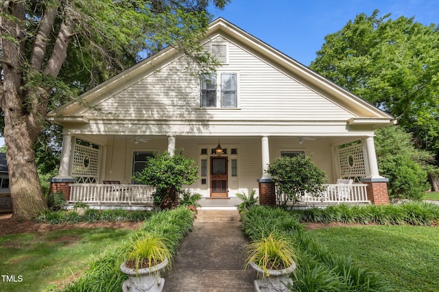109 N Hassel St, Hillsborough, NC 27278 - view of front of property with a porch and ceiling fan