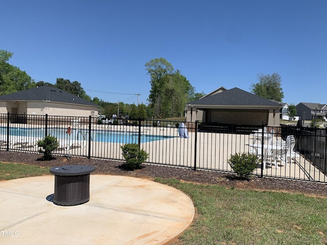 1007 Fairhaven Dr, Mebane, NC 27302 - community pool featuring fence and a patio area