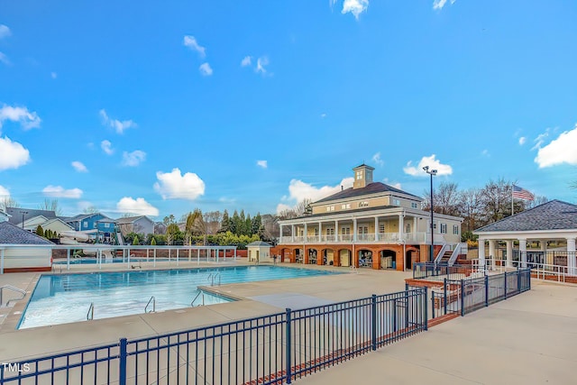 10603 Friendly Neighbor Ln, Raleigh, NC 27614 - community pool with a patio
