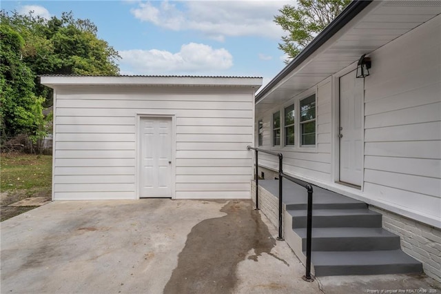 1016 Martindale Dr, Fayetteville, NC 28304 - view of exterior entry with a patio area