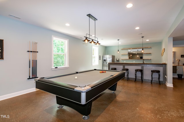 game room featuring recessed lighting, baseboards, wet bar, billiards, and visible vents