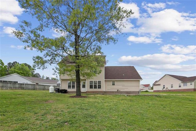 119 Woodbine Dr, Raeford, NC 28376 - view of rear view of house
