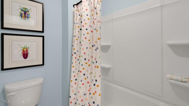 320 Hanging Elm Ln, Fuquay Varina, NC 27526 - full bath with toilet and a shower with shower curtain