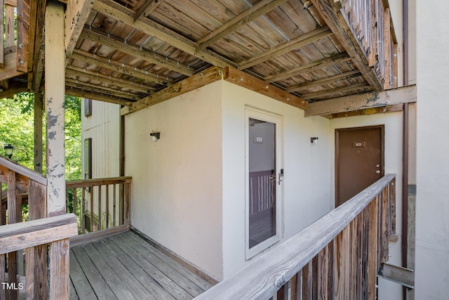 view of exterior entry featuring stucco siding