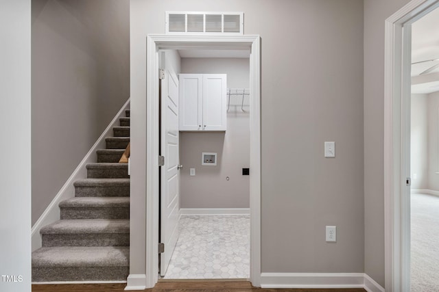 3803 Huntcliff Dr, La Grange, NC 28551 - stairway with baseboards