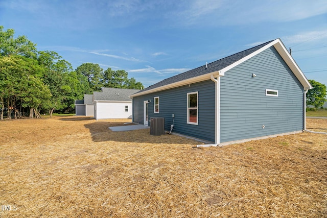 view of front of home featuring central AC