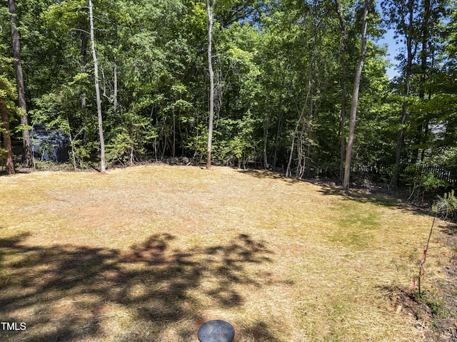 view of local wilderness featuring a wooded view