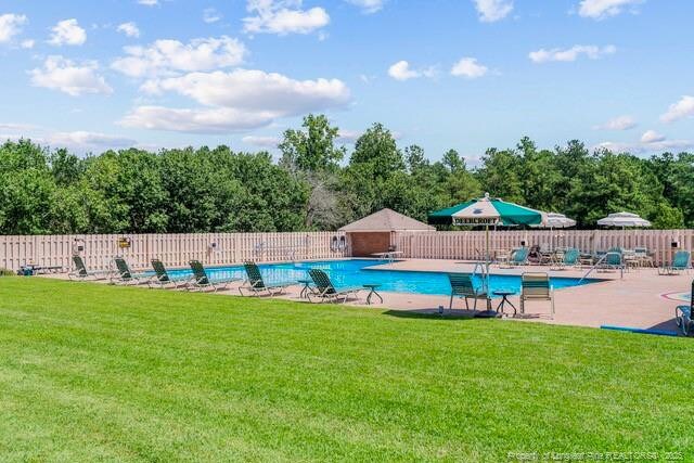 4 Peach Orchard Rd, Wagram, NC 28396