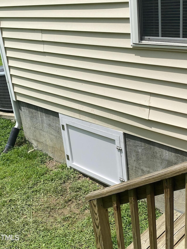 6904 Fox Haven Pl, Raleigh, NC 27616 - exterior view of a central air condition unit