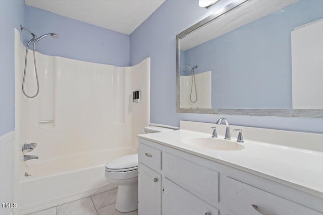 5124 Lazywood Ln, Durham, NC 27712 - full bath featuring shower / tub combination and vanity